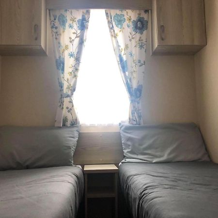 מייבלת'ורפ Spruce Deluxe Holiday Home מראה חיצוני תמונה